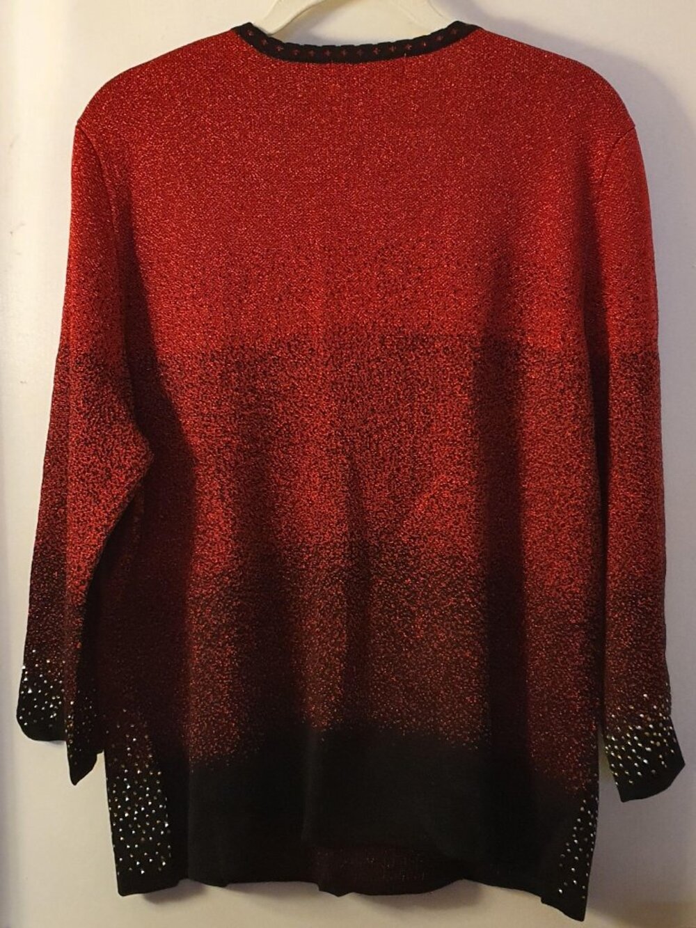 Alfred Dunner Women's Sweater Black Red Beaded Sparkle Size XLarge - Picture 4 of 4